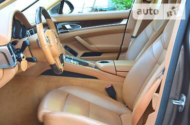 Хетчбек Porsche Panamera 2013 в 