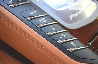 Хетчбек Porsche Panamera 2013 в 