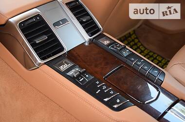 Хетчбек Porsche Panamera 2013 в 