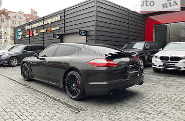 Хетчбек Porsche Panamera 2012 в Одесі