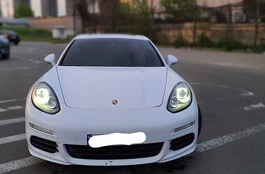 Другой Porsche Panamera 2014 в Киеве