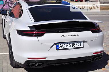Хэтчбек Porsche Panamera 2016 в Луцке