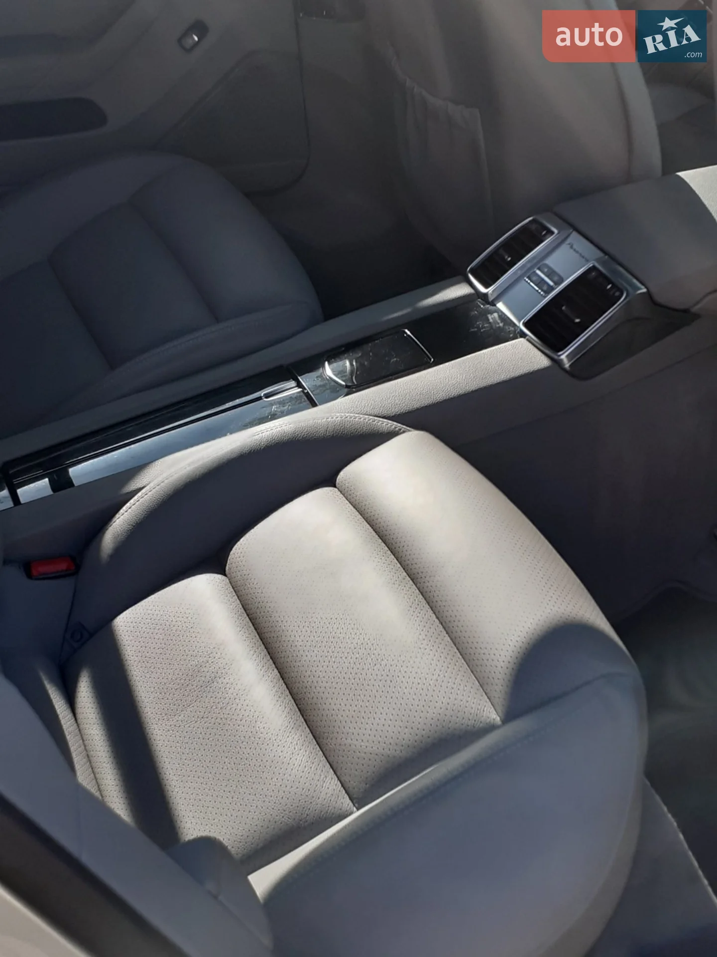 2010 Porsche Panamera - мініатюра 12