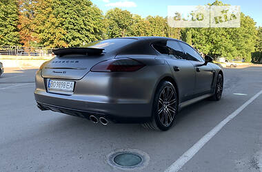 Хетчбек Porsche Panamera 2011 в Тернополі