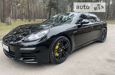 Внедорожник / Кроссовер Porsche Panamera 2013 в Киеве