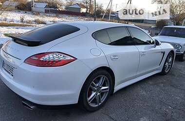 Хетчбек Porsche Panamera 2012 в Києві