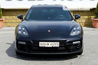 Фастбэк Porsche Panamera 2017 в 