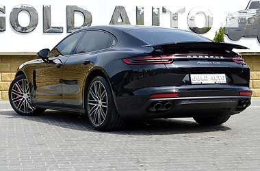 Фастбэк Porsche Panamera 2017 в 