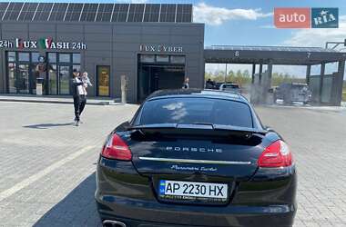 Седан Porsche Panamera 2010 в Дніпрі