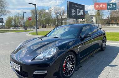 Седан Porsche Panamera 2010 в Дніпрі