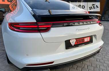 Фастбек Porsche Panamera 2018 в Вінниці
