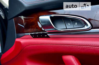Фастбэк Porsche Panamera 2013 в 
