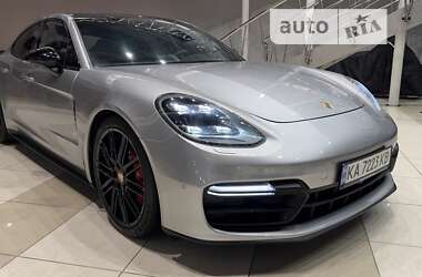 Фастбек Porsche Panamera 2019 в 