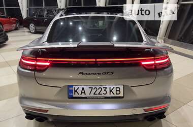 Фастбек Porsche Panamera 2019 в 