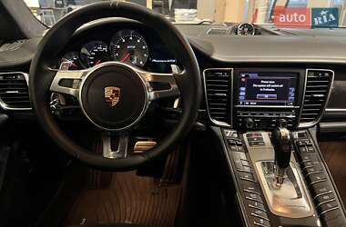 Фастбэк Porsche Panamera 2012 в Киеве