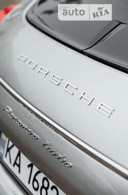 Фастбэк Porsche Panamera 2011 в Киеве