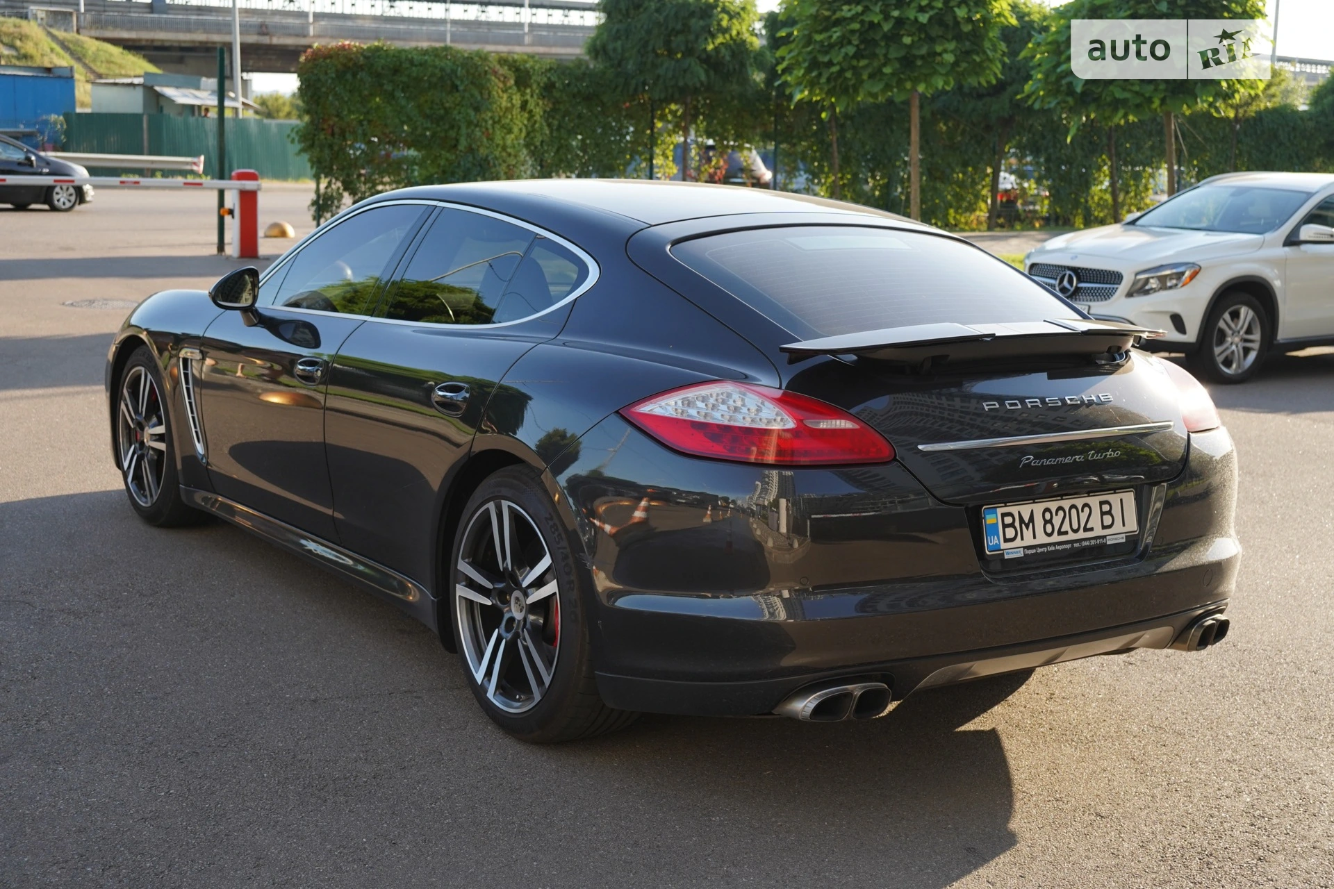2010 Porsche Panamera - мініатюра 2