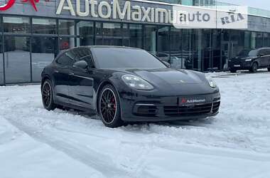 Универсал Porsche Panamera 2017 в Киеве