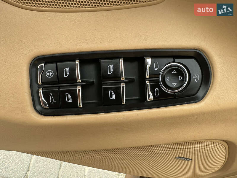 Фастбек Porsche Panamera 2011 в Хмельницькому фото 29 Фастбек Porsche Panamera 2011 в Хмельницькому