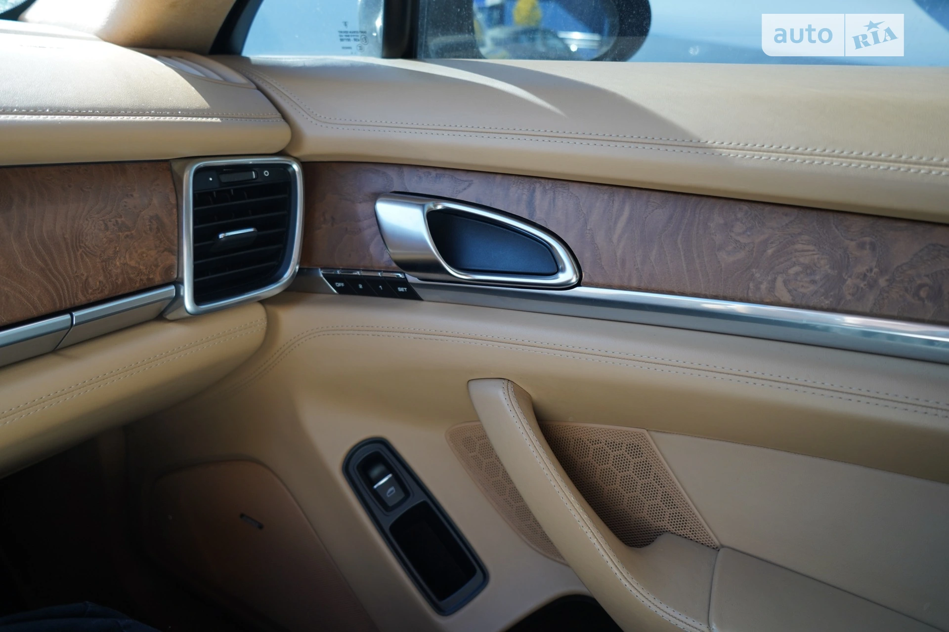 2010 Porsche Panamera - мініатюра 13