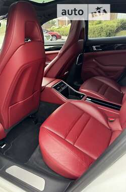 Фастбек Porsche Panamera 2018 в 