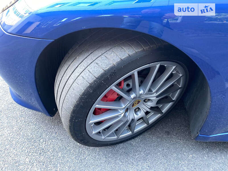 Фастбэк Porsche Panamera 2011 в Днепре