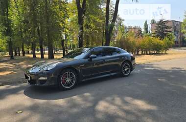 Фастбэк Porsche Panamera 2012 в Кривом Роге