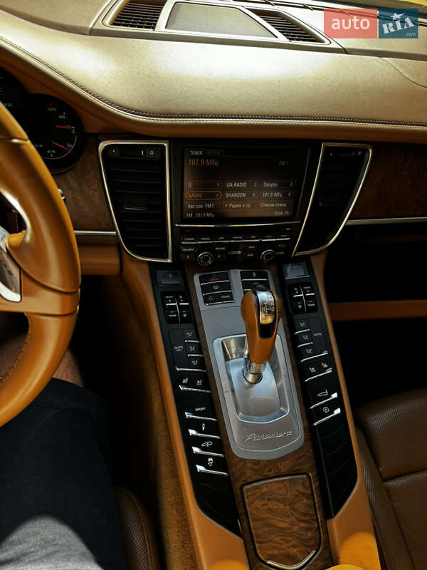Фастбек Porsche Panamera 2012 в Одесі фото 12 Фастбек Porsche Panamera 2012 в Одесі