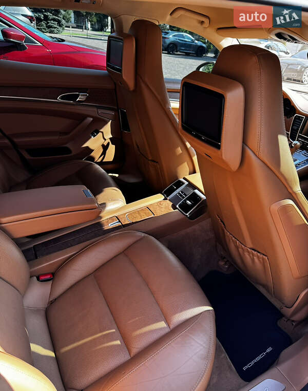 Фастбек Porsche Panamera 2012 в Одесі фото 18 Фастбек Porsche Panamera 2012 в Одесі