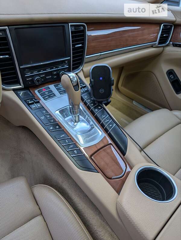 Фастбек Porsche Panamera 2014 в Ужгороді фото 31 Фастбек Porsche Panamera 2014 в Ужгороді