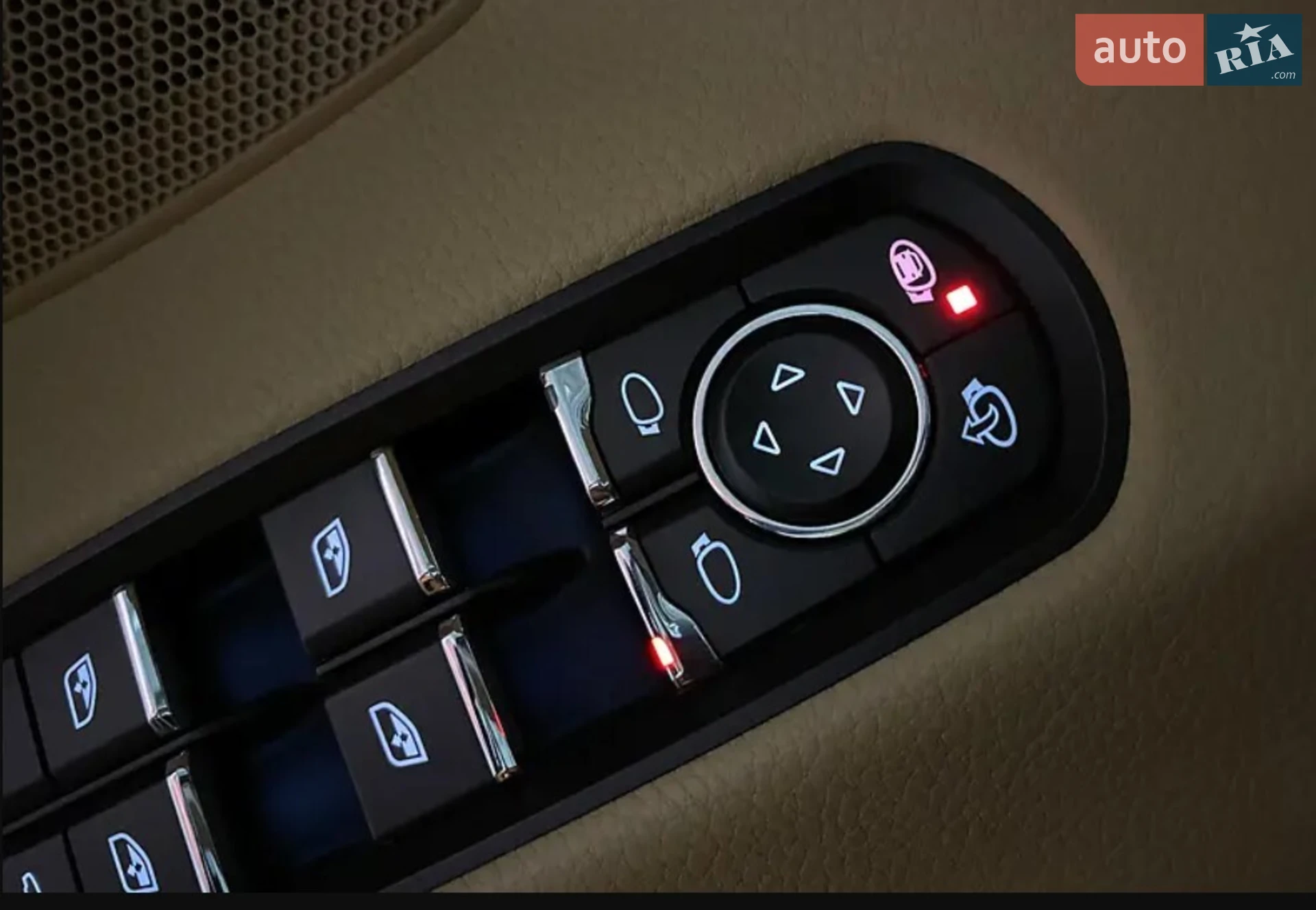 2016 Porsche Panamera - мініатюра 15