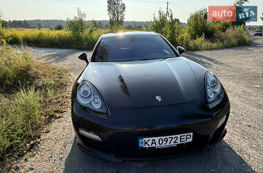 Фастбэк Porsche Panamera 2010 в 
