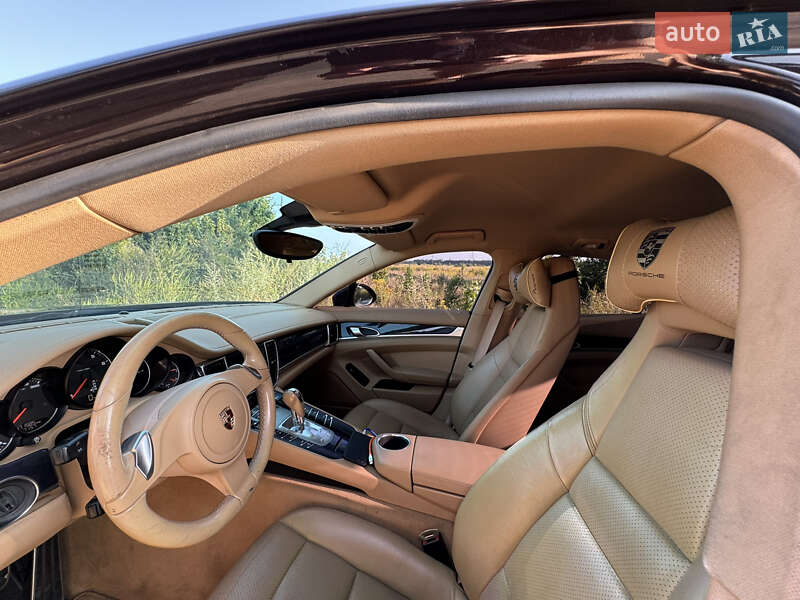 Фастбэк Porsche Panamera 2010 в Киеве фото 9 Фастбэк Porsche Panamera 2010 в Киеве