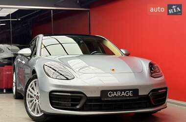 Фастбэк Porsche Panamera 2021 в 