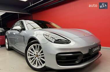 Фастбэк Porsche Panamera 2021 в 