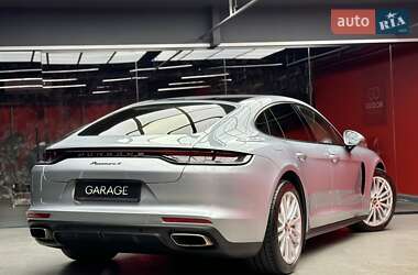 Фастбэк Porsche Panamera 2021 в 