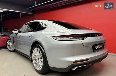 Фастбэк Porsche Panamera 2021 в 