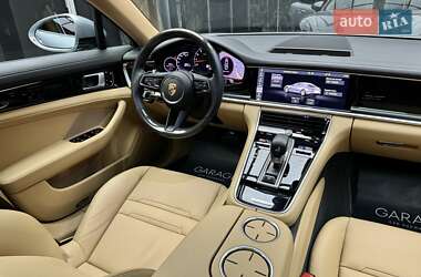 Фастбэк Porsche Panamera 2021 в 