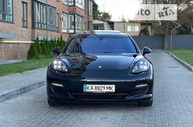 Фастбек Porsche Panamera 2010 в Житомирі