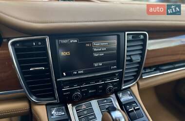 Фастбэк Porsche Panamera 2010 в 