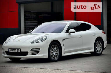 Фастбек Porsche Panamera 2010 в Запоріжжі