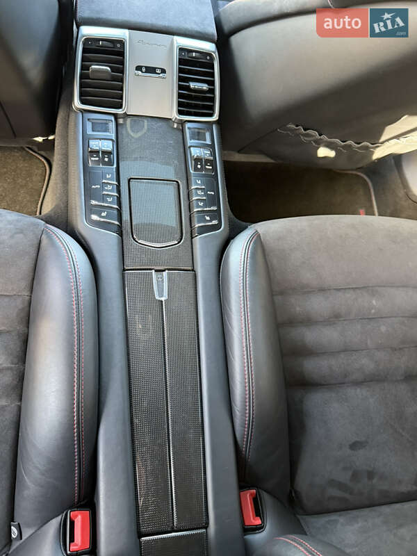 Фастбэк Porsche Panamera 2013 в Харькове
