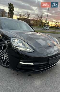 Фастбэк Porsche Panamera 2020 в Киеве