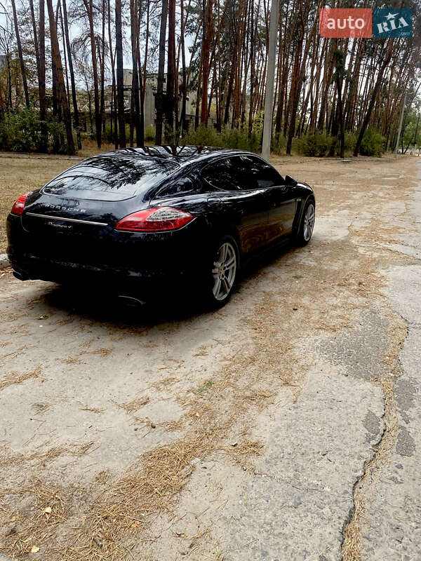 Фастбэк Porsche Panamera 2010 в Харькове
