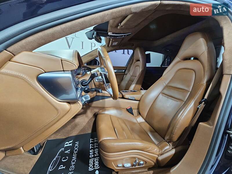 Фастбэк Porsche Panamera 2017 в Киеве