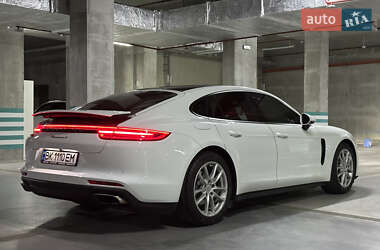 Фастбэк Porsche Panamera 2017 в 