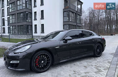Фастбэк Porsche Panamera 2012 в 