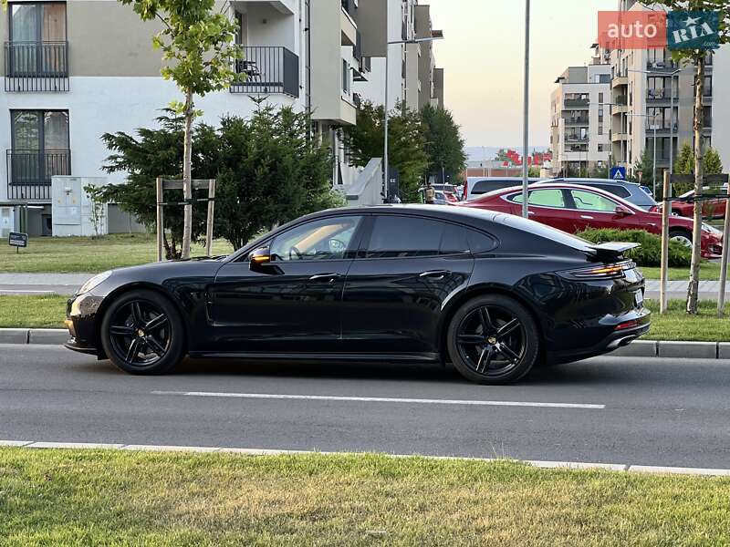 Фастбэк Porsche Panamera 2020 в Виннице