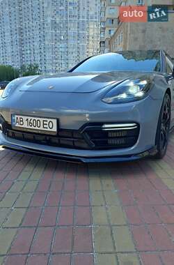 Фастбэк Porsche Panamera 2019 в 
