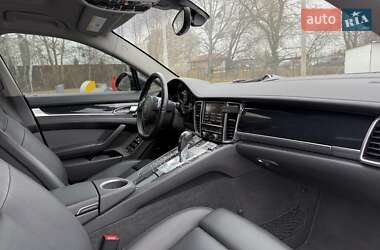 Фастбэк Porsche Panamera 2014 в Киеве